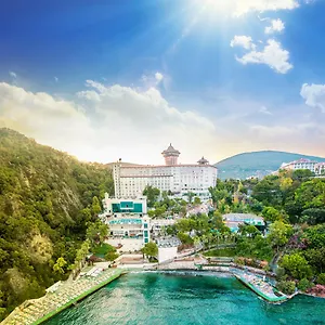 Otel Ladonia Adakule, Aydın